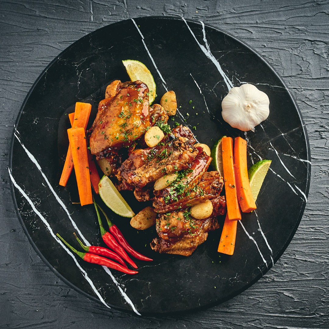 PampasToGo's tweet photo. #WingWednesday has arrived! Get a #free order of our amazing #chicken wings with any order over $40 with code WINGS! #Vegas https://t.co/QF6QinX6IN