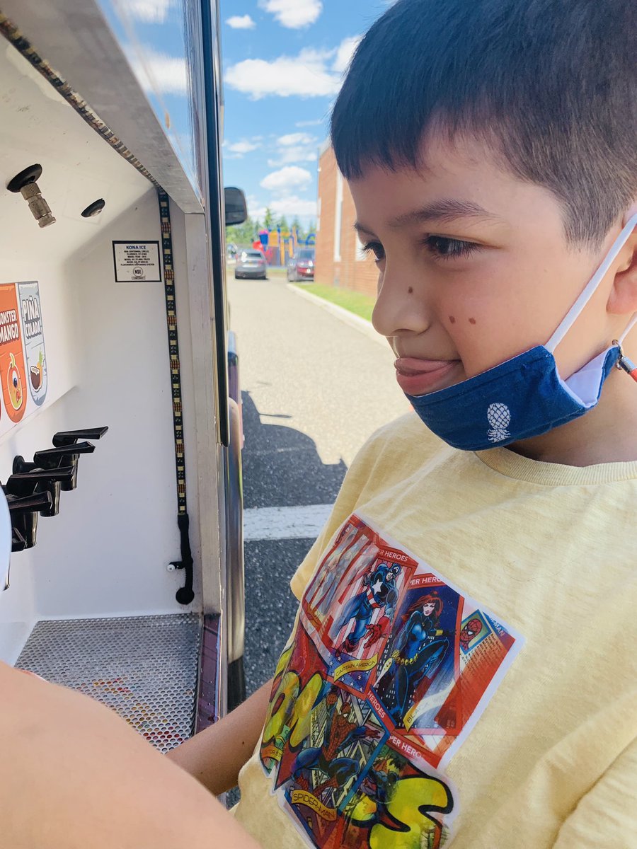 Thank you <a href="/JacksonAvePTA/">Jackson Avenue PTA</a> for a fun treat!