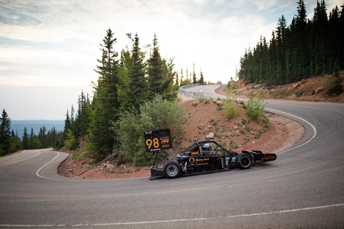 PPIHC's tweet image. Congratulations to Paul Dallenbach for qualifying P1 in #OpenWheel and besting the Open Wheel Qualifying Record with a time of 3:52.497. 🏁💨 Codie Vahsholtz was just .383 seconds behind him for P2 and @NovembreRacing took P3. 💪
•
📸 Louis Yio
#PPIHC2021 #PikesPeak #Qualifying