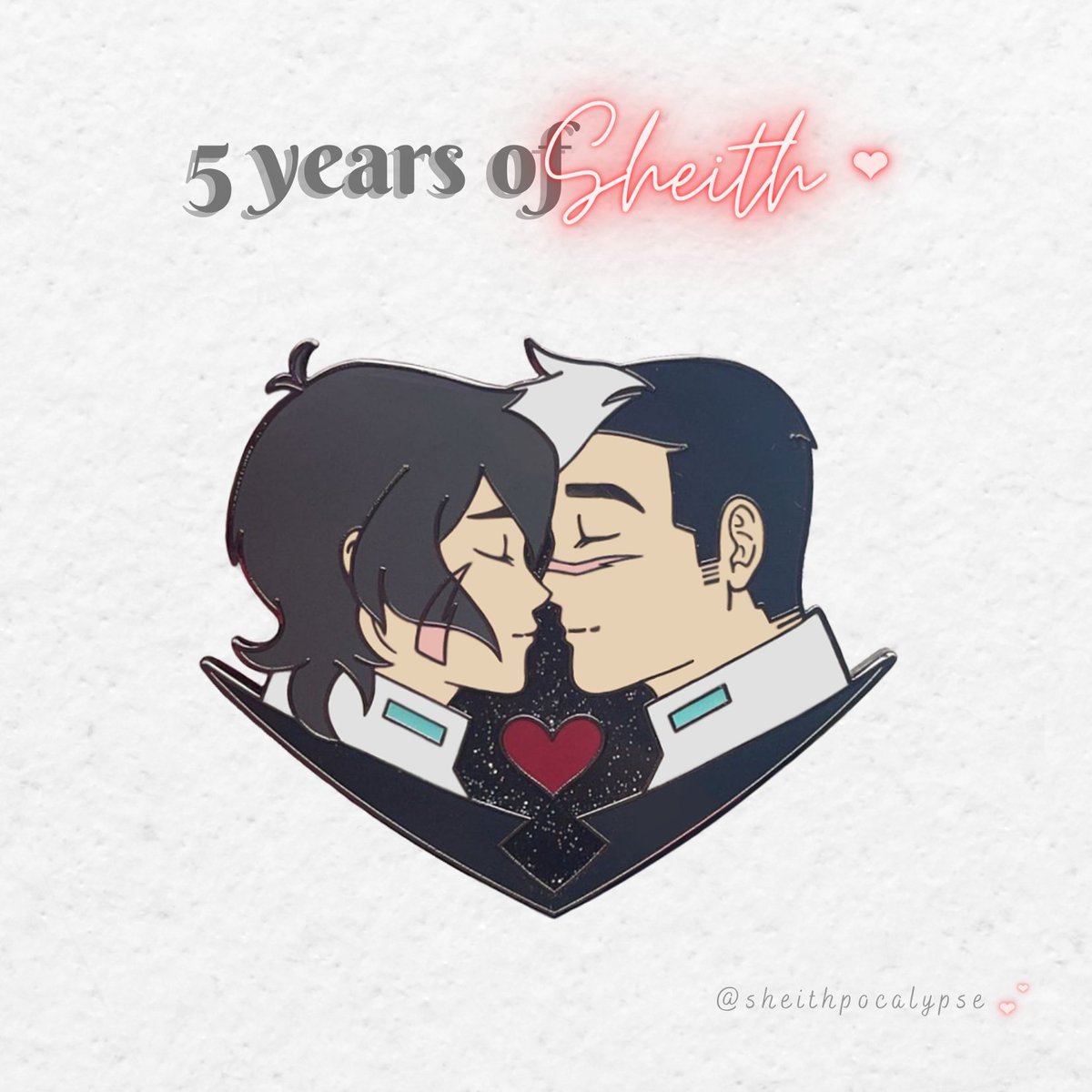 notsnakeforwork's tweet photo. And they're live! 🖤❤
• 2.5" of Sheith loving each other!
• Hard enamel, with glittery & GITD details ~
• Find these at https://t.co/RNAjhJq9Ft
Boosts super appreciated ;3;
Their love lives on!
#Sheith #5YearsOfSheith https://t.co/LaRCiJHPUR