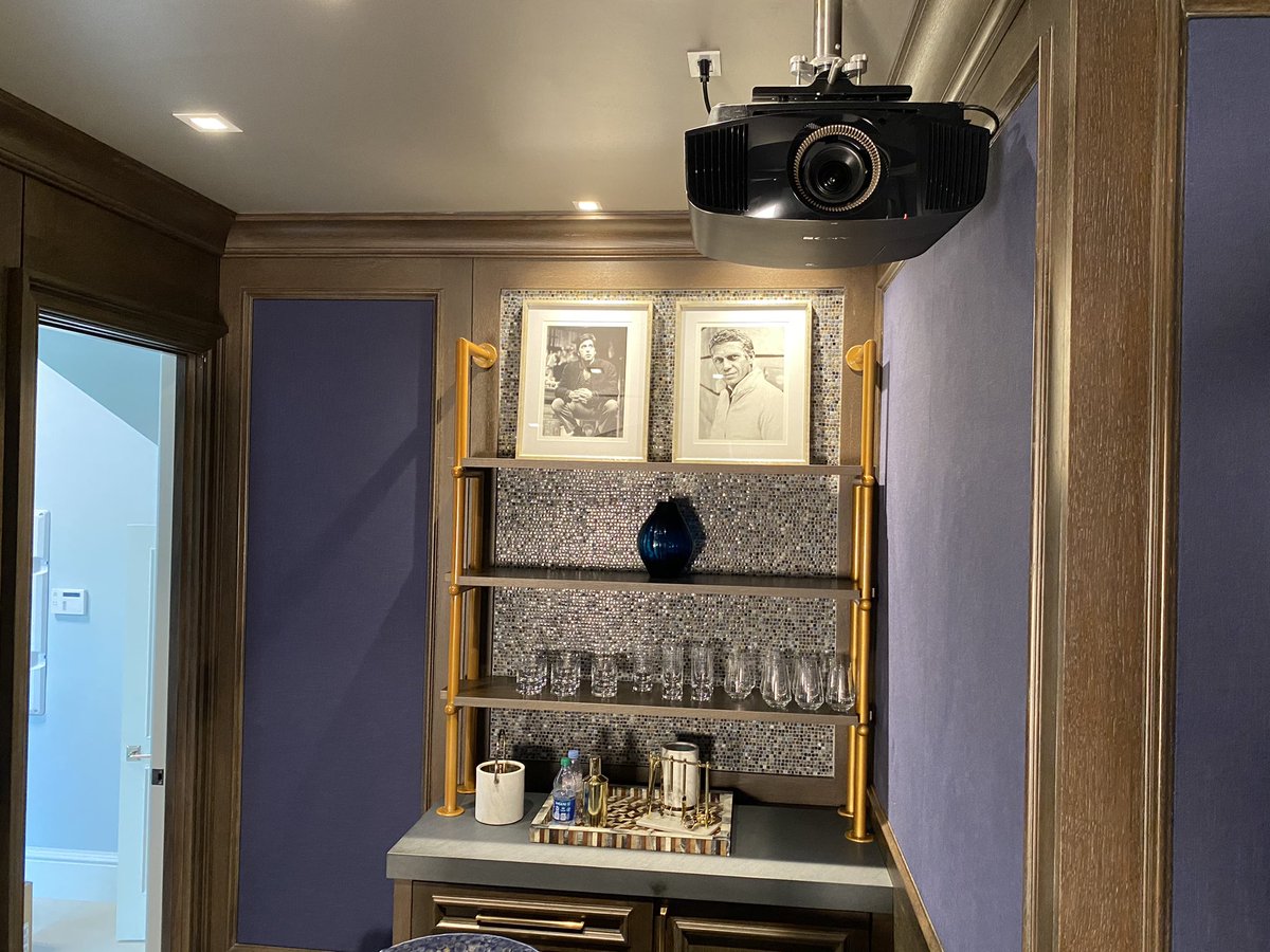 Audioonetech's tweet photo. Check out our recently completed home theater! Adding a great aesthetic to the space with cove and fiber optic ceiling. https://t.co/ulIFfmexk7