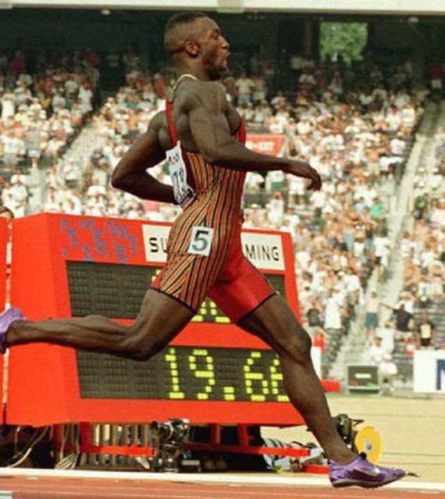 MJGold's tweet image. 25 years ago today. After 6 years of trying to break the 200m world record I finally broke it. I thought I had the day before having run 19.70 but the wind was above the allowable. This was a goal achieved. But I wasn’t content. There would be much more to come! #olympics