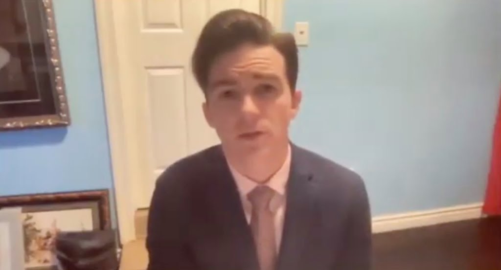 WATNCelebrity's tweet photo. Drake Bell - 34

Drake and Josh

Drake Bell has today pled guilty to attempted Child Endangerment and disseminating matter harmful to juveniles. This stems from a 2017 charge involving a 15 year old teenage girl when he was 31.

Sentencing will be July 12th. https://t.co/zHK0MqZeoo