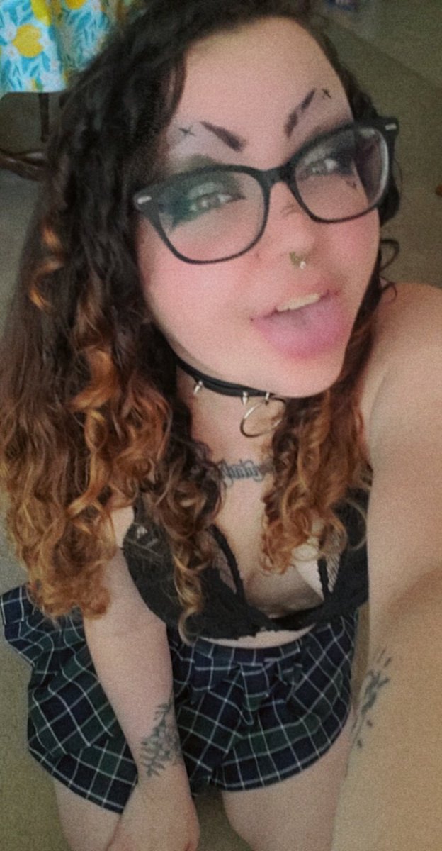 _bum_tastic_'s tweet photo. Your dirty girl is back🖤

https://t.co/RZvwriW9i1

#nsfw #TooHotToHandle #babygirl #nsfwswitch #bdsm #bdsmkink #ddlg #mdlg #mdlb #pansexual #switch #horny #wet #cum #nude #egirl #dayoff #playwithme #onlyfans https://t.co/nOA9yElua8