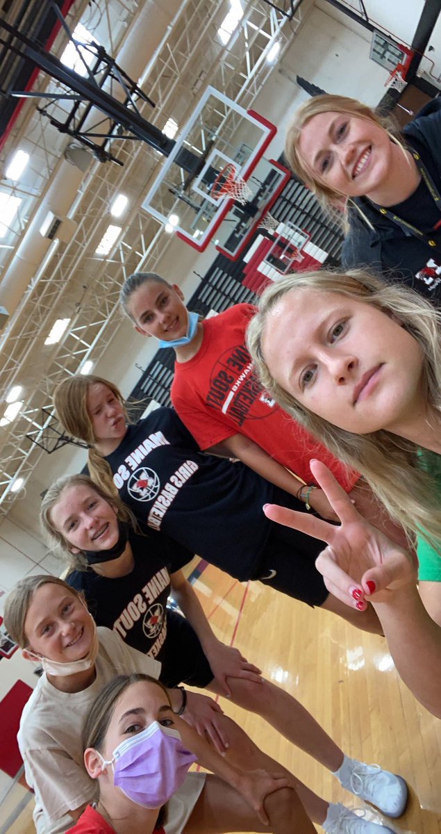 MaineSouthGBB's tweet photo. Great second to last day of camp with the 5 on 5 tournament in progress!  Which team will win it all??  These three teams think it’s them!  @katiebranderr @margaretmiz @carolinebarkerr https://t.co/cMM39INwkN