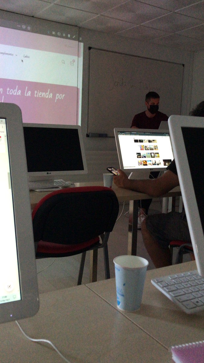 KanguroMind's tweet photo. @jordisanildefon @aulaCM 😎😎😎😎 ¡Allá vamos! https://t.co/056fCGqPyf