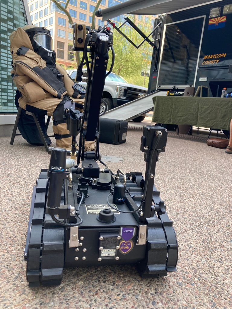 ICORTechnology's tweet image. Come Say Hi to us at @Nationalsheriffsassociation show at booth 138 and don&apos;t forget to go check out @MCSOaz and their Mini-CALIBER®

----⁠
⁠
#caliberrobot #eod #ied #bombdisposal #bombdisposalrobot #bombrobot #bombsquad #police #policerobot #robot⁠