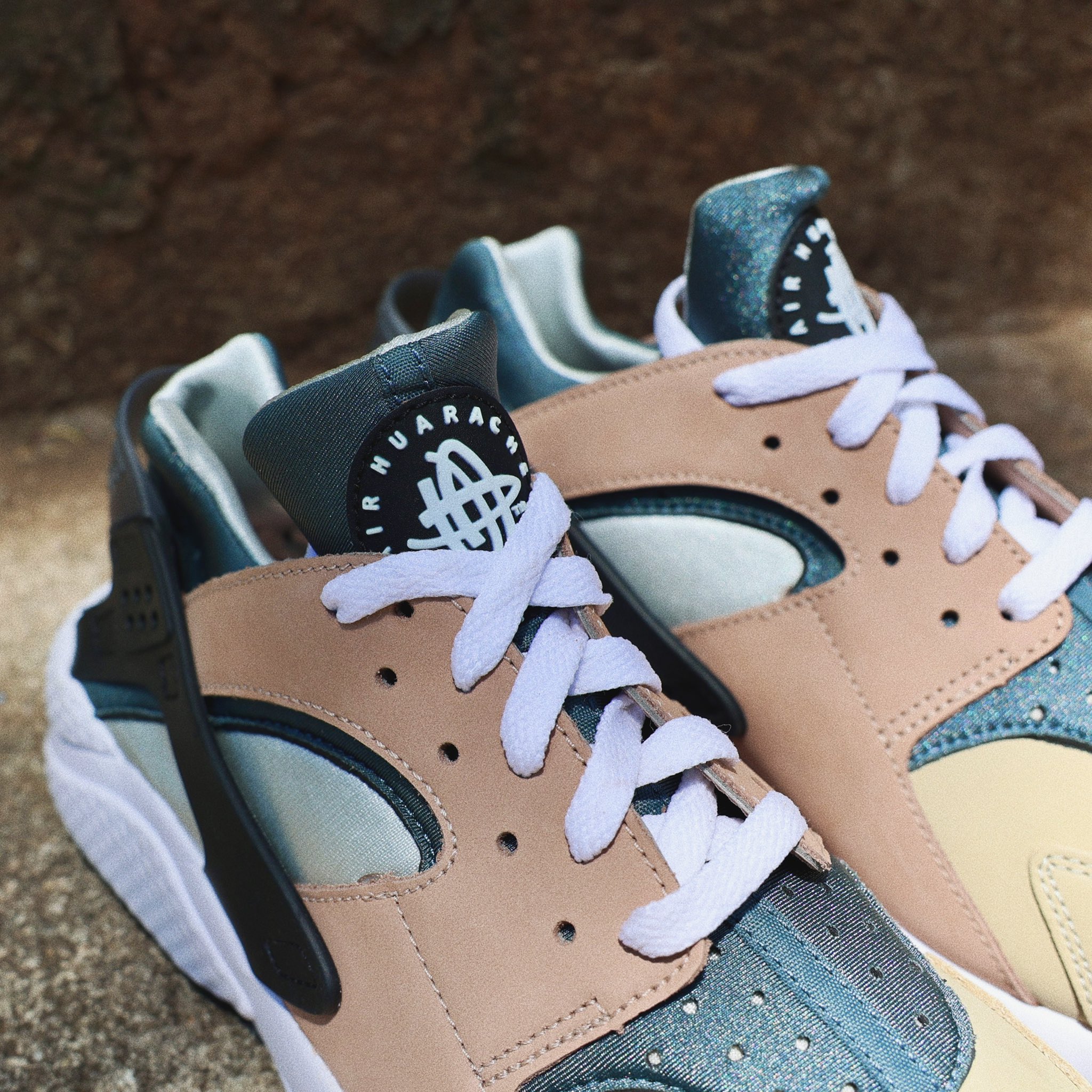 Wishatl Nowavailable Nike Air Huarache Escape 1 In Store Amp Online At T Co Zmyswkx05x The 21 Reissue Of The Nike Air Huarache Escape Brings Back A 03 Colorway That Originally Released As