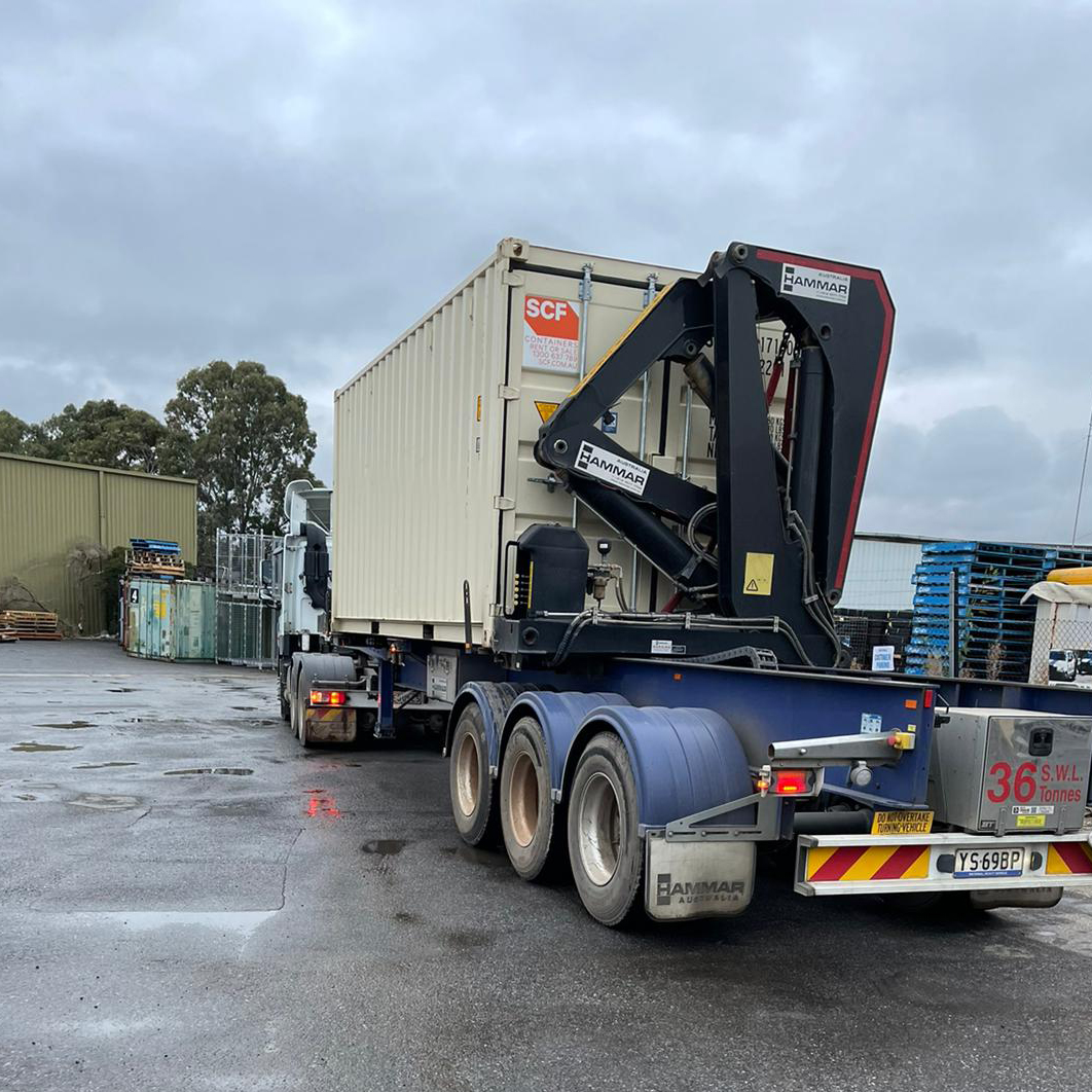 waterproau's tweet photo. A big order leaving Dry Creek yesterday. 

Enough irrigation to cover a soccer pitch!

#irrigation #sagreat #ichoosesa #adelaide #adelaidelandscapers #adelaidebusiness #landscapersofinstagram #landscaping #landscapedesign #sprinkler #dripper #lawn https://t.co/Otfhb6dH7w