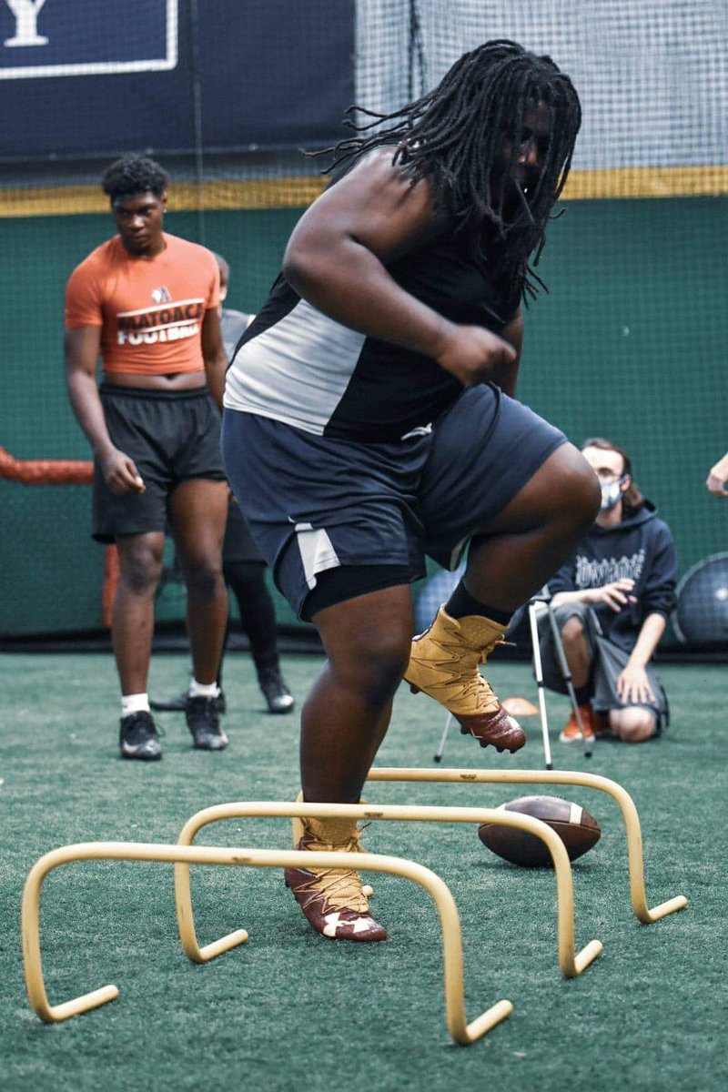 RoaneDamondre's tweet photo. I'm not chasing offers! I'm chasing a better opportunity! Until that opportunity presents itself ima keep grinding!
https://t.co/phzuRv5kUC
#countryboy
#essextrojans
#TrenchDawg
#certifiedguerrilla
#Classoftwentytwo https://t.co/JXi1p8nOGh