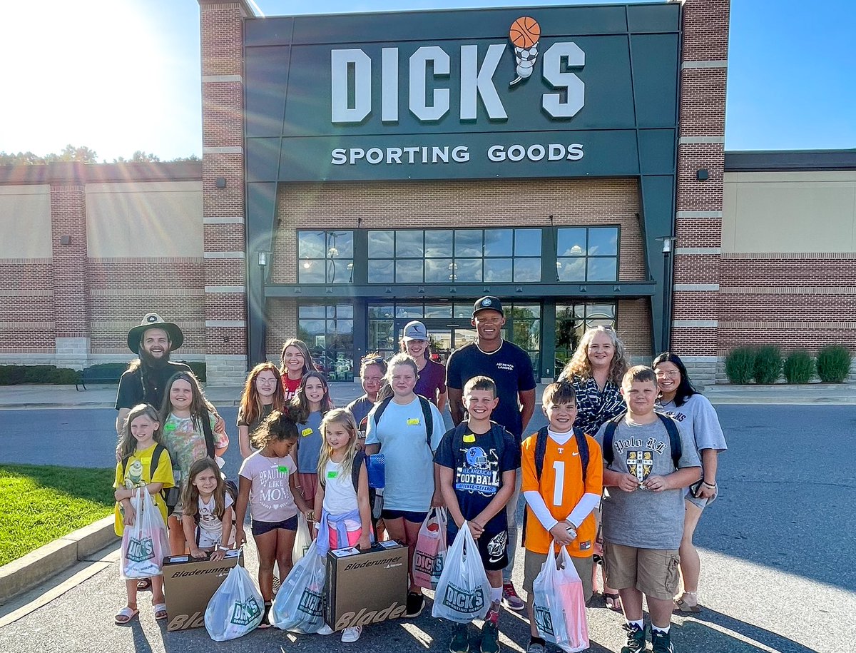 josh_dobbs1's tweet photo. Kicking off my Tri-Cities Youth 🏈 Camp with a Shopping Spree at the Bristol @DICKS for the #ASTRO11. Thanks to the store staff and @flexworks for a fun night and opportunity to treat the kids. See everyone at the camp tomorrow!🚀 https://t.co/zYijjXJUvR