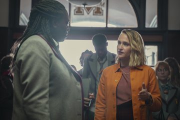 Эпизод из третьего сезона сериала "Половое воспитание"