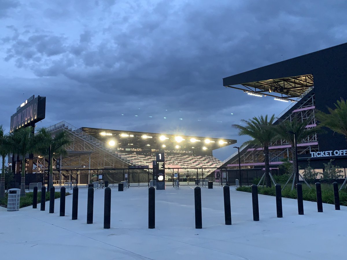 LarryTiscornia's tweet photo. At an #MLS game in Ft. Lauderdale for a home Montréal game #2021Style https://t.co/dIRNwIVtmp