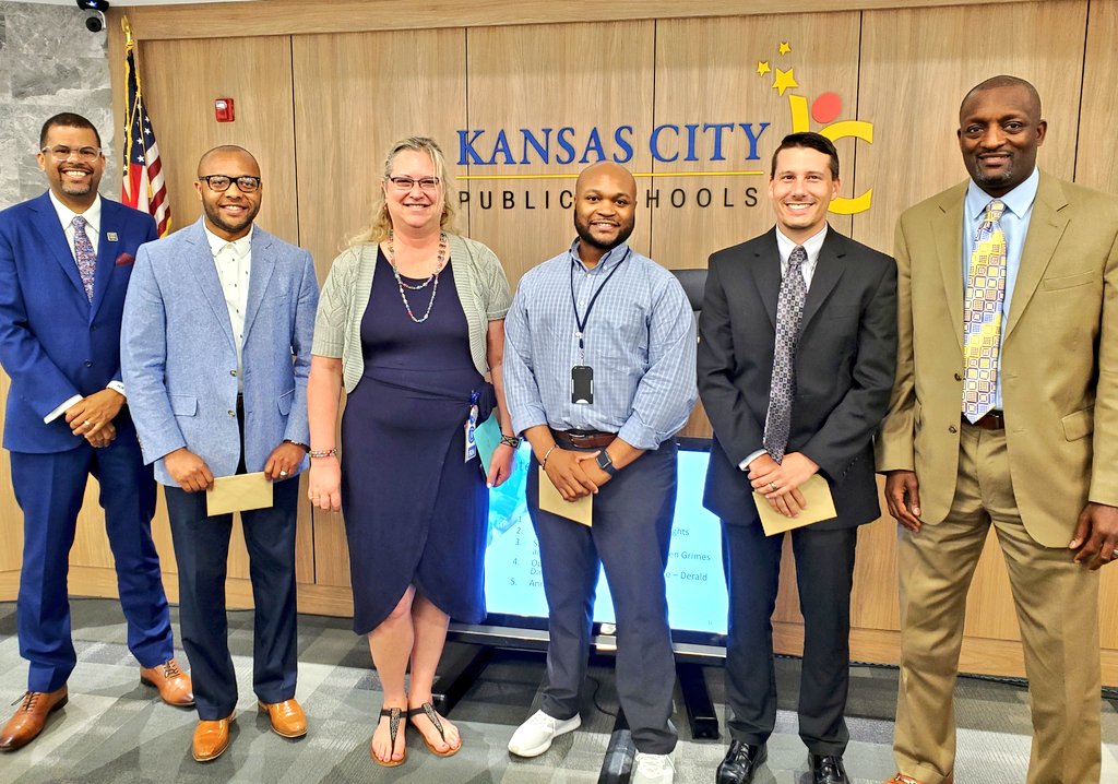 Celebrating our COVID response teams in Child Nutrition Services, Nursing, Custodial Services and Technology at our Board of Directors meeting. Thank you for serving our students, families, community and staff during the pandemic. Thank you, thank you, thank you.