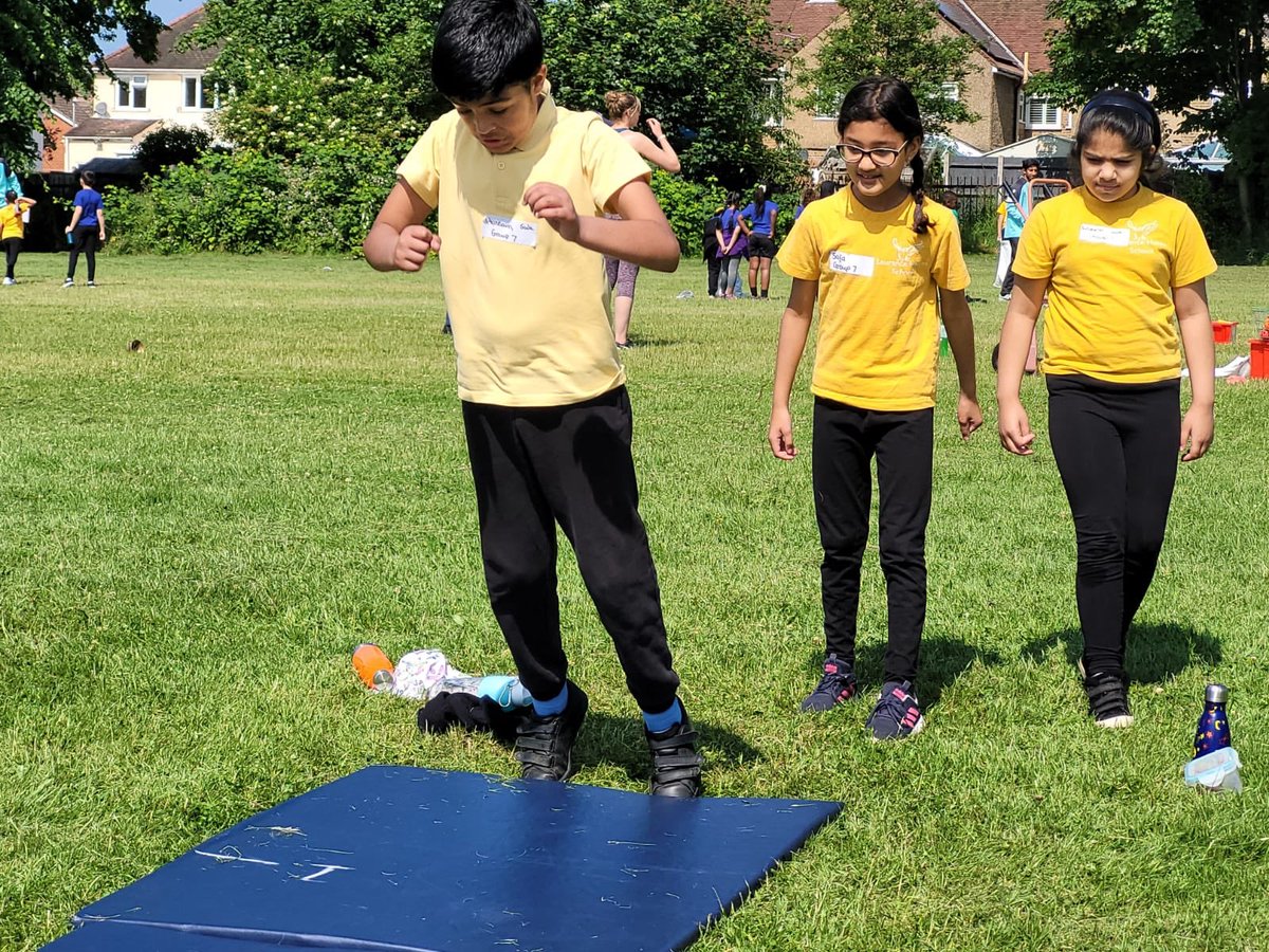 MrsSeniorLHS's tweet photo. More fun in the sun from the Y3 and Y4 sports day today! @MissEdwardsLHS @MsAl_Alousi @HeadLHS @MissBurrellLHS @LHS_Blackstaffe @MissDosSantos1 @LHS_Watford https://t.co/5ESK2ezuUY