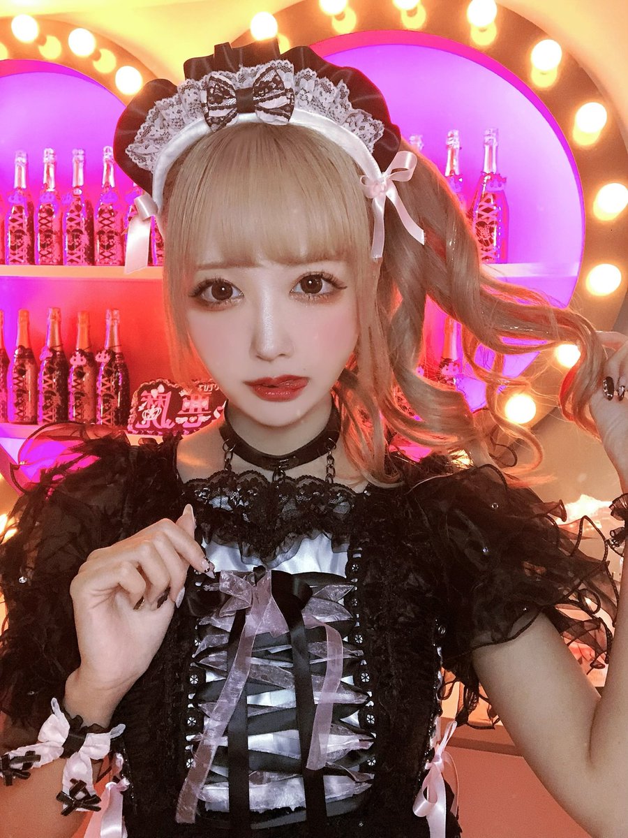 おすすめ】 舞々悪魔×Malymoon ピンクサンタ さきぼんクリスマス