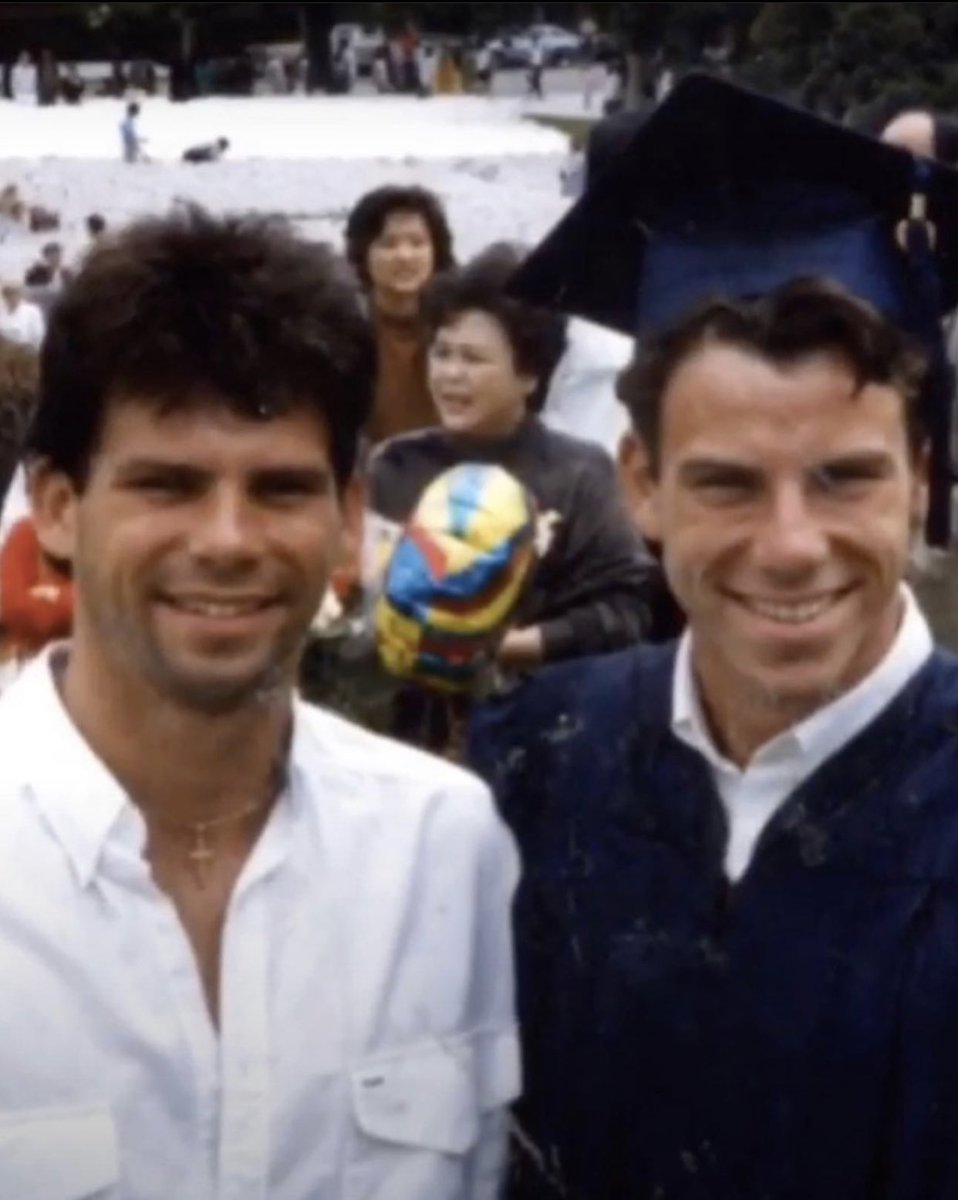 MenendezOffici1's tweet photo. 32 Years Ago Today Erik Graduated From Beverly Hills High School!<3 🎓#freethemenendezbrothers https://t.co/XK2oSMLCxr