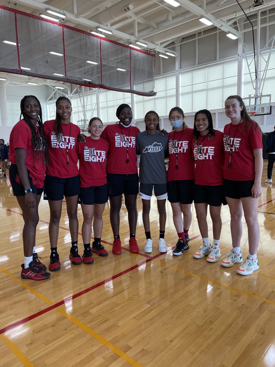 haylenayers's tweet photo. love the work and energy @UofLWBB elite camp! @CoachJeffWalz  @villehoopcoach  @CoachJPineda24 @mykasa_baller23 https://t.co/p2M31oyPUO