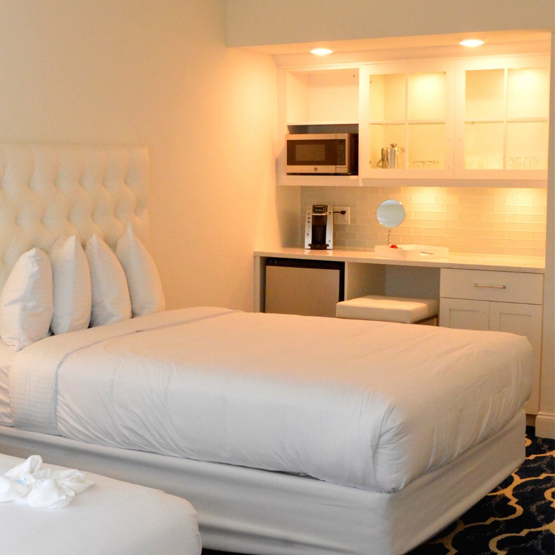 iconacapemay's tweet photo. Situated in each room at ICONA Cape May is a dry bar, complete with a compact refrigerator, microwave, and a coffee maker! We also have plates, glasses, and utensils if you bring food from home, or take leftovers out from where you eat! 

#ICONAMemories #Vacation #CapeMay https://t.co/Ft9nPc06Il