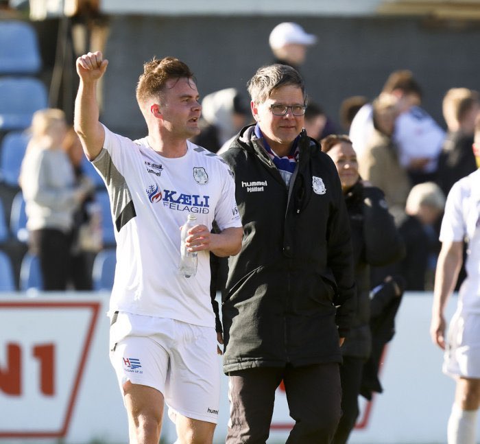 Það er aðeins einn DOC og það er DR.Hjalti Kristjáns <a href="/hjorvarhaflida/">Hjörvar Hafliðason</a>