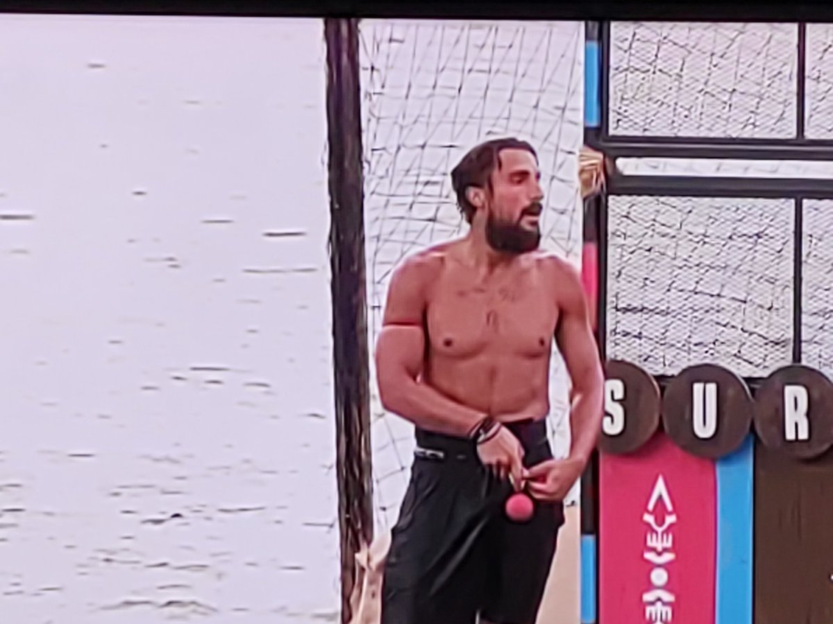 Cameleer4's tweet photo. Terminator #survivorGR https://t.co/FMghiICXIJ