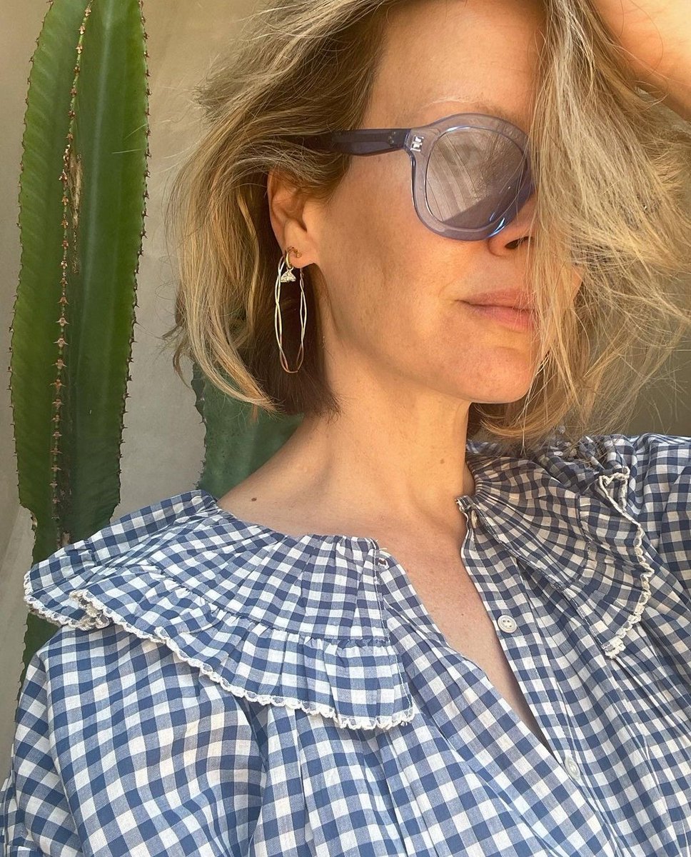 dreampaulson's tweet photo. sarah paulson making me forget how to breathe part 7433567886444: https://t.co/CjyEeU5ZEg