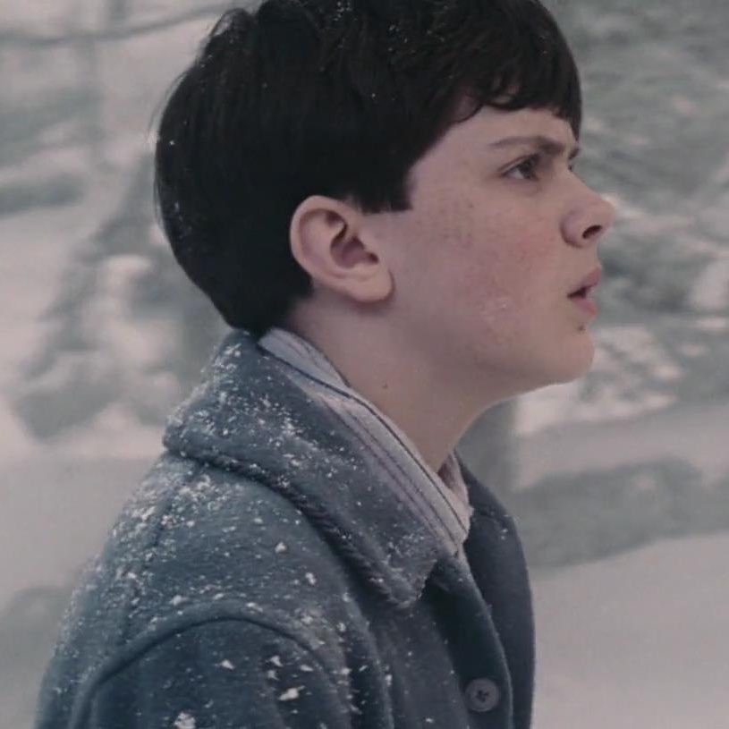 best of edmund pevensie (@edmundsarchive) on Twitter photo 