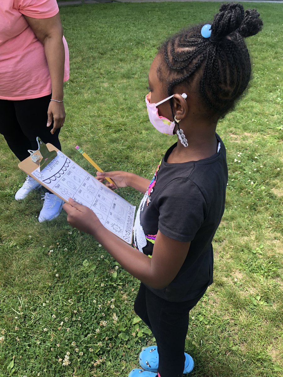 LFJ Kindergarten Team tweet media