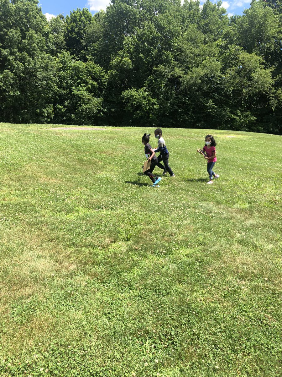 LFJ Kindergarten Team tweet media