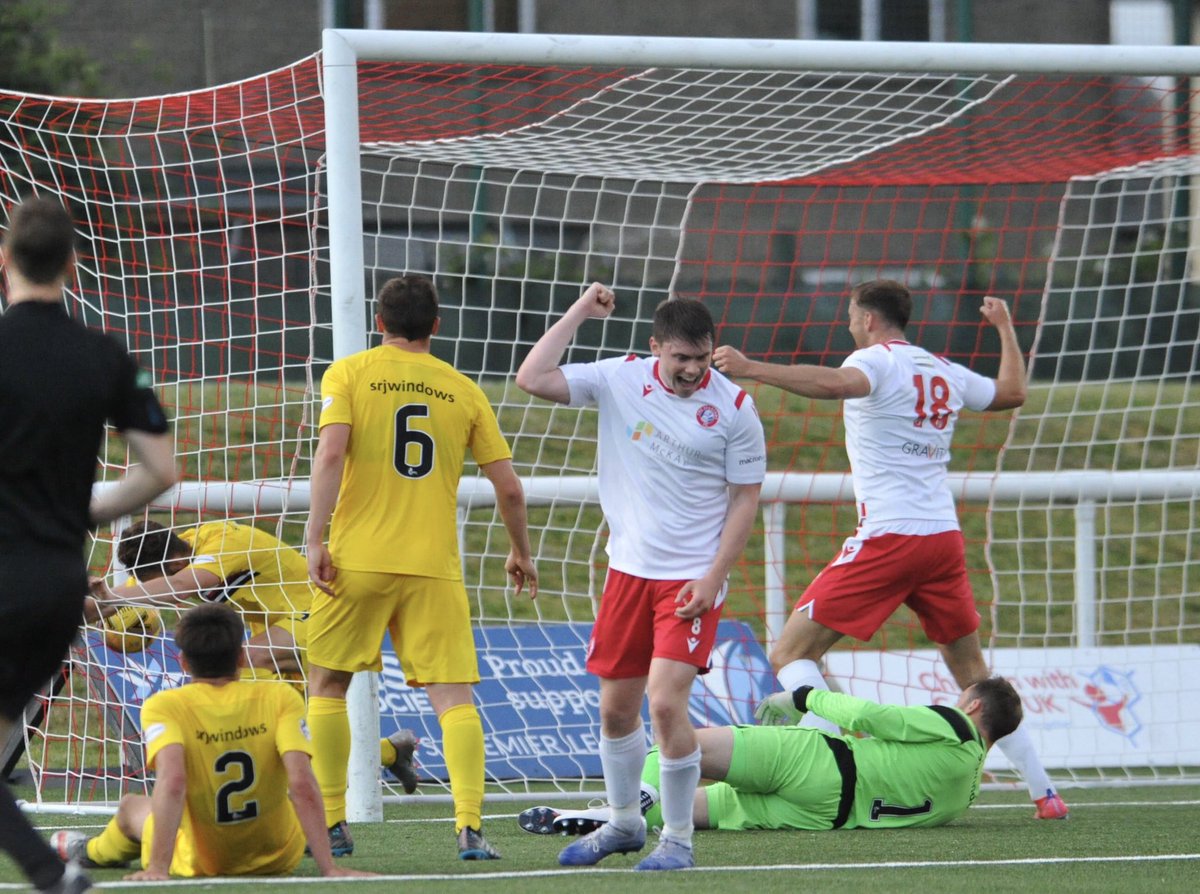 📷 <a href="/Sam_Jones8/">Jonesy</a> shows his delight at scoring his second and Spartans last minute equaliser to earn a share of the pre-season spoils against <a href="/officialdafc/">Dunfermline Athletic</a> at Ainslie Park.