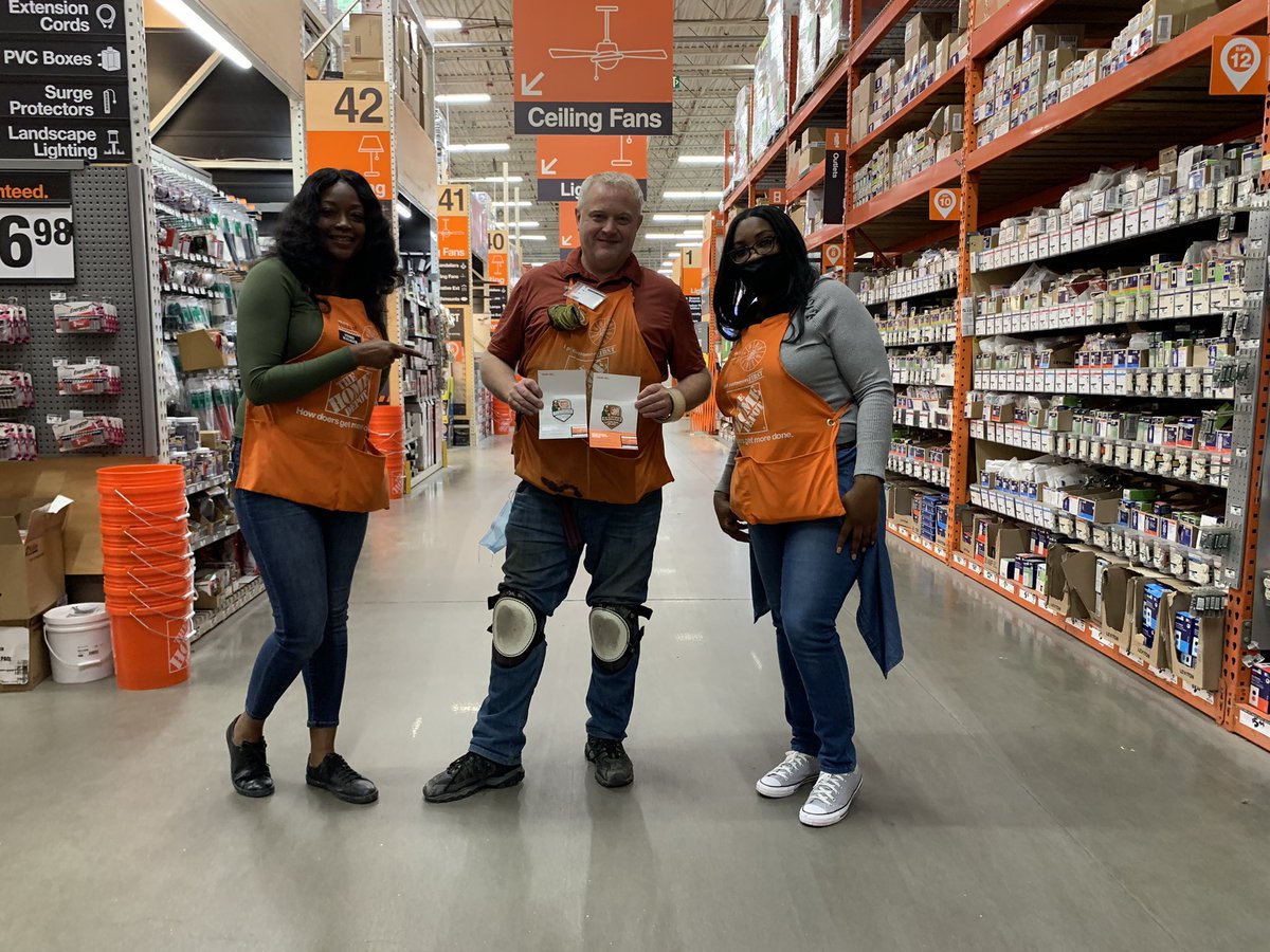 erica_mclaurin's tweet image. Recognition Wednesday!! Thank you John, Darren, and Amo!! @ShavonneB_2507 @Hugh_THD @TL_MEEK @b_mungul @EricWal29158377