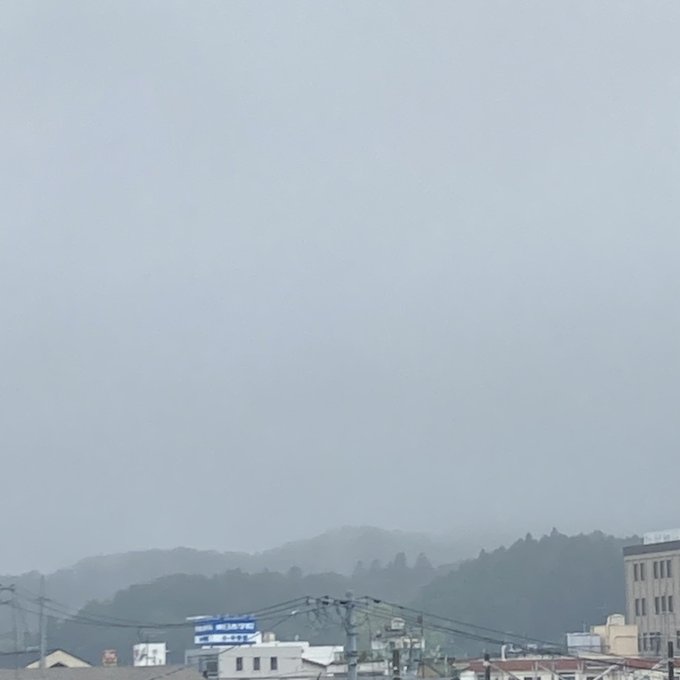 R3のtwitterイラスト検索結果