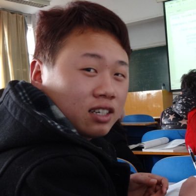 Jsbev9's tweet photo. @WYifan0770 这是你照片吧。刚翻墙出来不知道自己姓什么了？你就是那个败类？发给当地网警了，你等死吧。 https://t.co/FGNeEdJvGj
