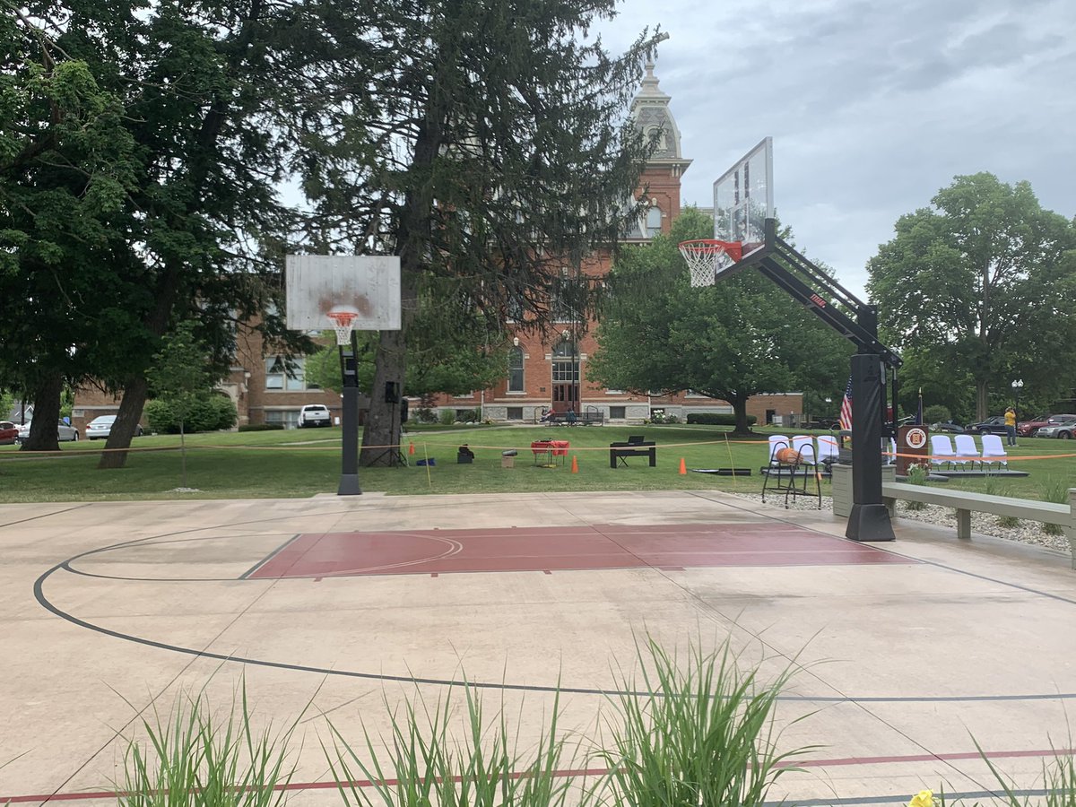 rsanchezindy's tweet photo. Had the honor of participating today in the ribbon cutting ceremony for one of our 21 Indianapolis NBA All-Star Legacy projects in Knightstown, IN with Governor Holcomb and other local leaders. They recreated an exact replica of the famous Hoosiers Court! So cool!#NBAxIndyLegacy https://t.co/7e4Fk25U4R