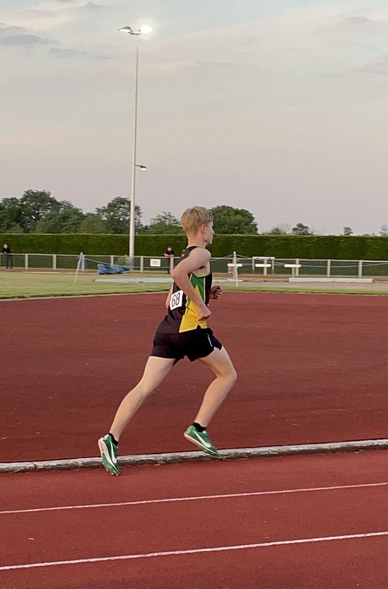 So good to see @Dom_Pauley_Tri racing again. U17 Cambs County Champs mile 🥇