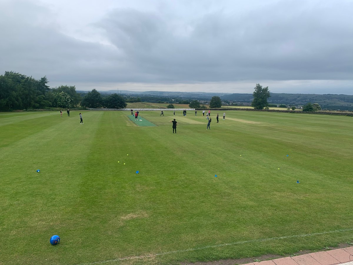 Our first women’s and girls training session went down a storm tonight with 18 women and girls joining us! 🏏😄 

#WomensCricketMonth