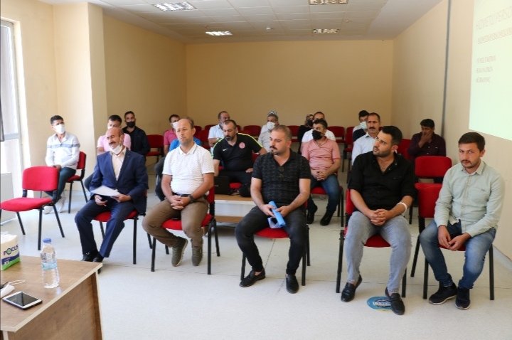 GSB_Patnos's tweet photo. Gençlik ve Spor İl Müdürümüz Syn İsmail ÇALGAN ve Şube Müdürlerimiz Syn Cemil Budak Syn Gökmen Aslankılıç'ın katılımları ile Patnos İlçe Müdürlüğümüzde İlçe Müdürümüz Sayın Fatih Alpaslan'ın sunumu ile yeni yıl hazırlık toplantısı yapıldı.  @ismailcalgangsb @FatihALPASLAN04 https://t.co/iOXLmFthLK