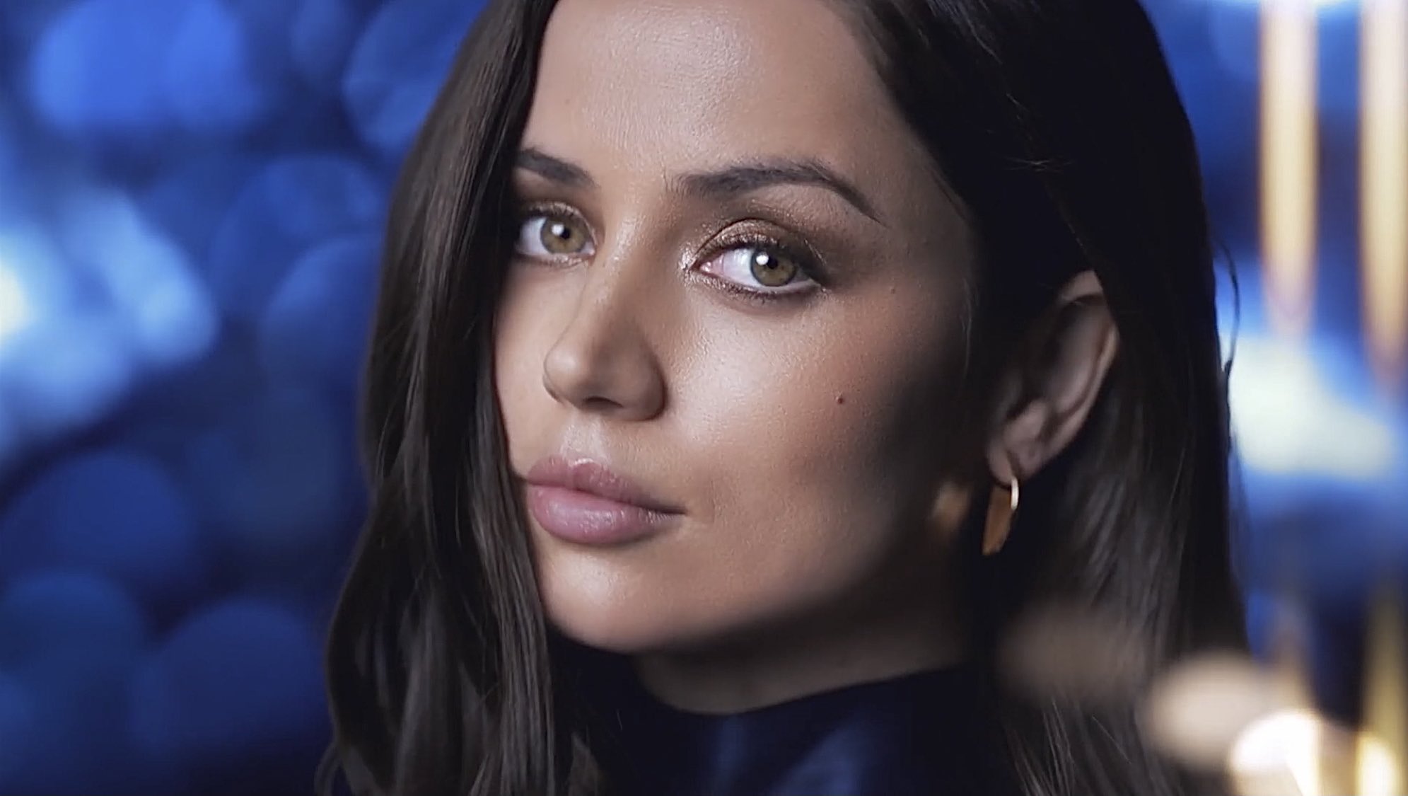 Ana de Armas Is the New Face of Esteé Lauder