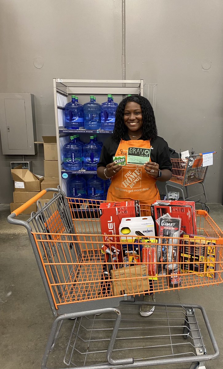 CONGRATULATIONS Shania, with a $577.05 recovery!!  Store 6530 ROCKS!! Thank you for displaying the “GET” way.. 👏