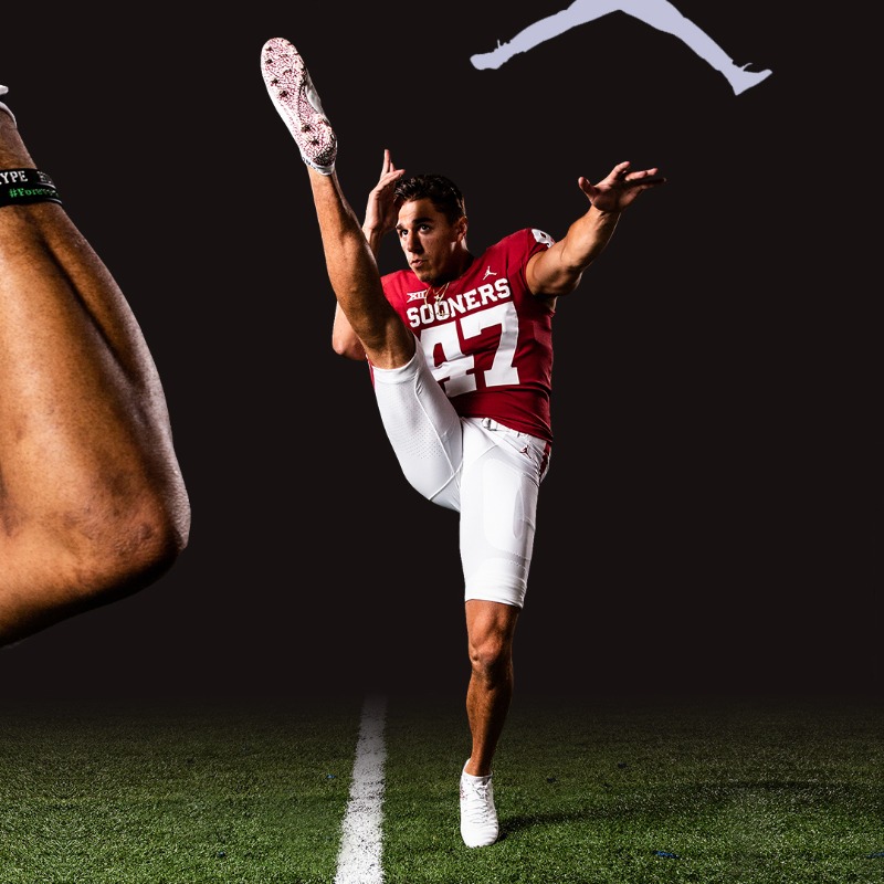 OU_Football's tweet photo. Coming in 🔥‼️

📸 ⤵️ #OUDNA
