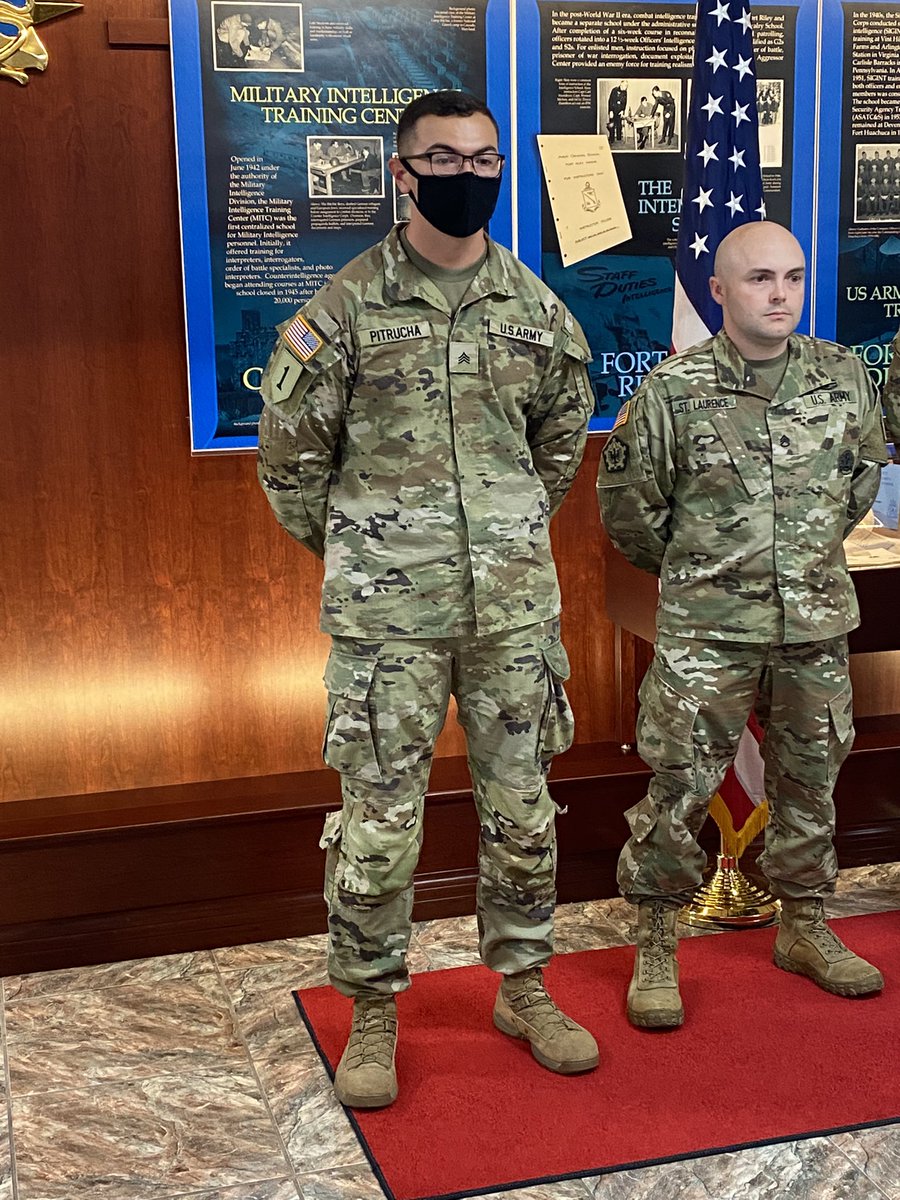 PhoenixBDE_6's tweet photo. Today SGT Pitrucha was recognized by    USAICoE, CSM Robinson, for his work ethic and leadership executing the Best Warrior Competition. Job well done! @TRADOCCSM @csmusaicoe @PhoenixBDE_7 @USACIMT @TRADOC @USAICoE 
#PhoenixBDE  #USAICoE #PeopleFirst #MissionFirst https://t.co/2jT9sAqDVN