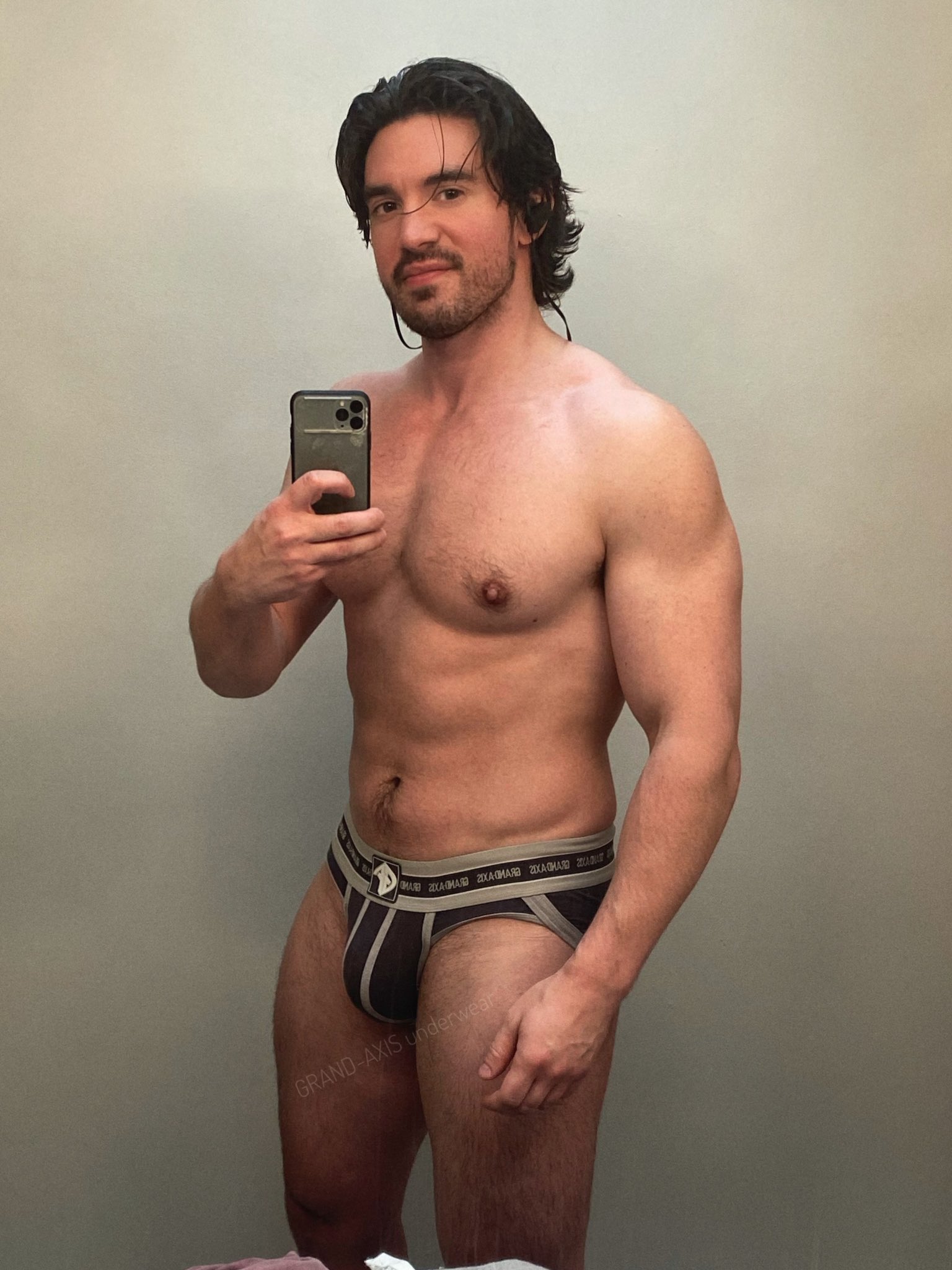 Steve Grand Turns Heads with Revealing Selfie Promoting Grand Axis Underwear  - Gayety