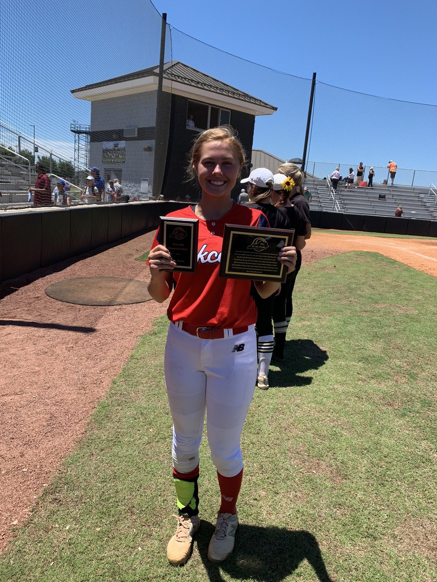 RockSoftballKY's tweet photo. And she just keeps adding to her amazing high school career. Today Madison, @hotstyx_02, earned the Vernon Bibb Award for Outstanding Pitcher from the East Senior All Star Team! Mac pitched very well this week &amp; helped the East Seniors sweep the All Star Games 3-0. (1 of 2) https://t.co/ECCwb43QKe