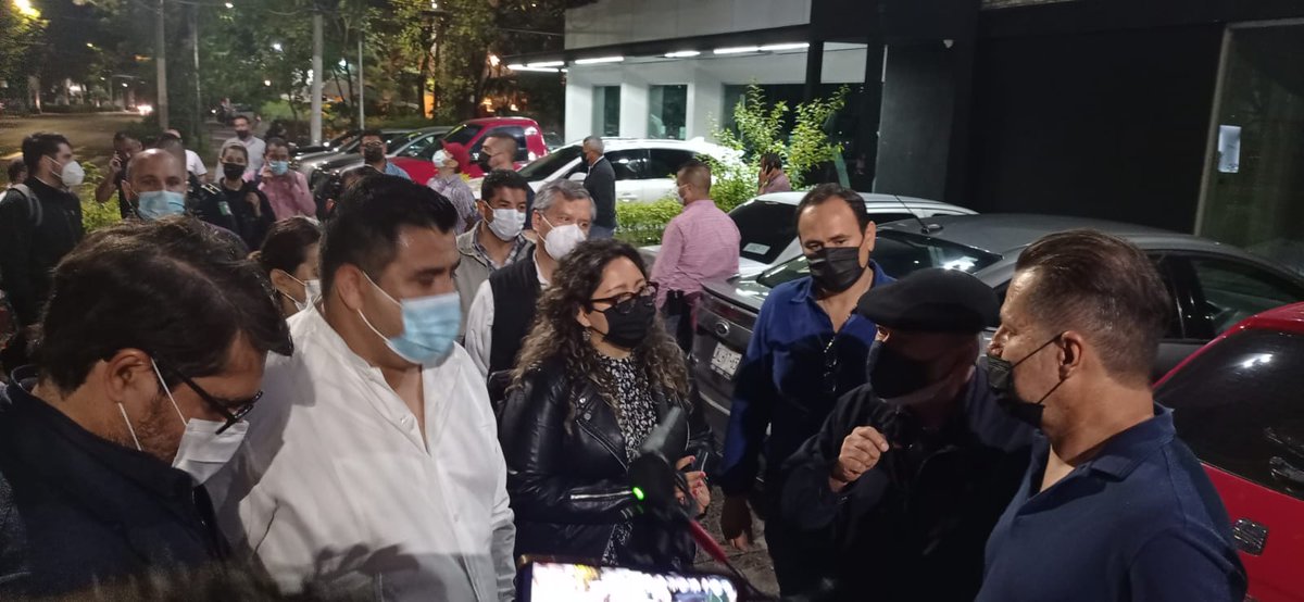 ArqEnriqueAG's tweet photo. Acompañe al Presidente Municipal @EduardoLomeli__ a la supervisión de la instalación de iluminación peatonal en av. Vallarta, desde av. De los Arcos hasta av. Enrique Díaz de León. 💡🔦
@fontiveros76 @GuadalajaraGob
@LopezCotillaAC #ZonaMinerva https://t.co/8CyraxCb9g