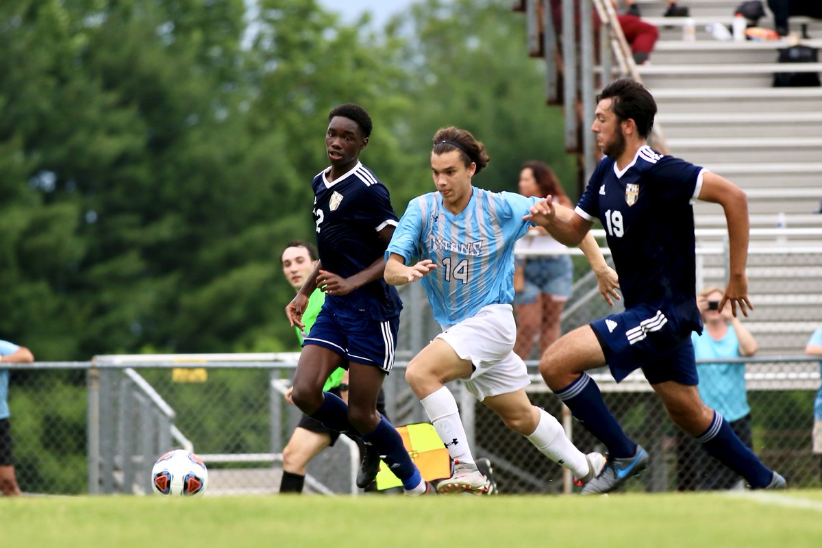 KerryannePiku's tweet photo. A fight until the bitter end.The Cosby HS Boys Soccer 2021 season came to a close on Monday night with a 4-3 6A State Semi Final loss.Proud of these boys!WE ARE COSBY!
@CosbyAthletics @HsCosby @cosby_hs @804Varsity @cfieldsports @SoccerSceneRva #RVASoccer #CosbySoccer #WeAreCosby https://t.co/U2KTYJmVEZ
