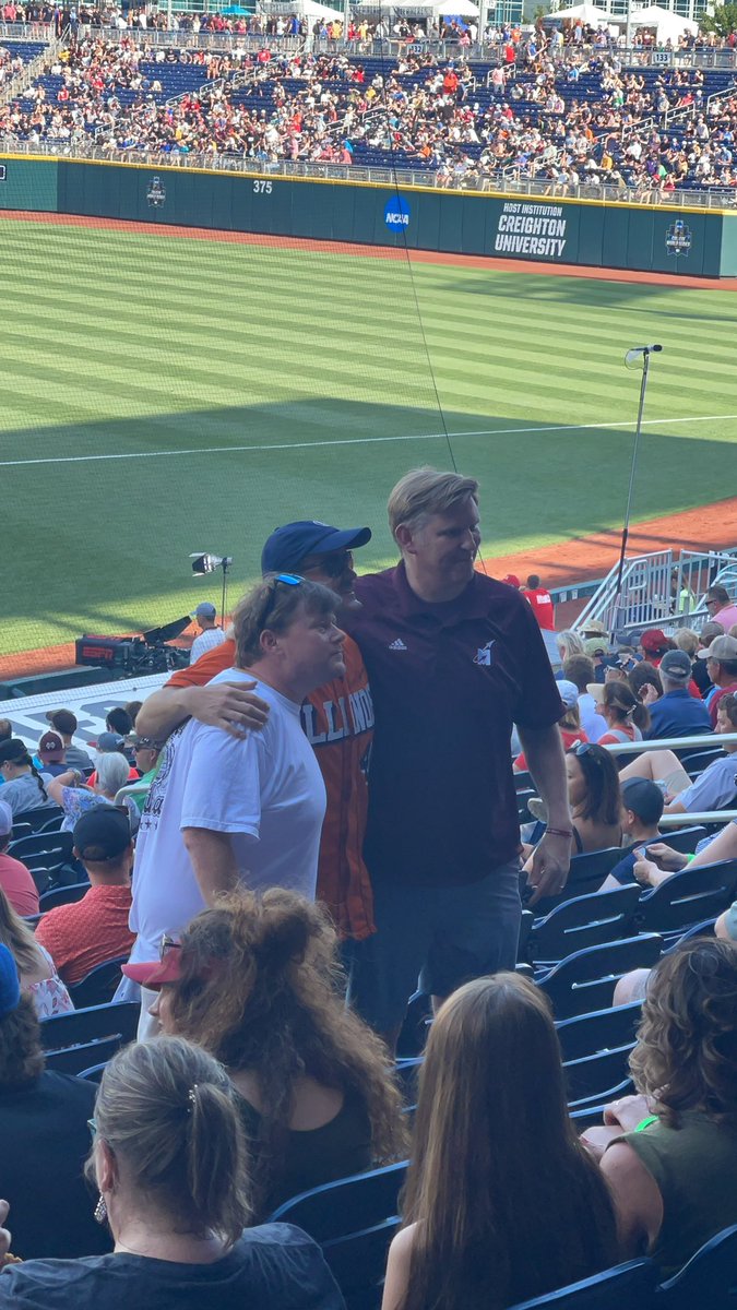 Boden49's tweet photo. @stoolpresidente come get your mans 2.0 https://t.co/UrNC8Zi0ab