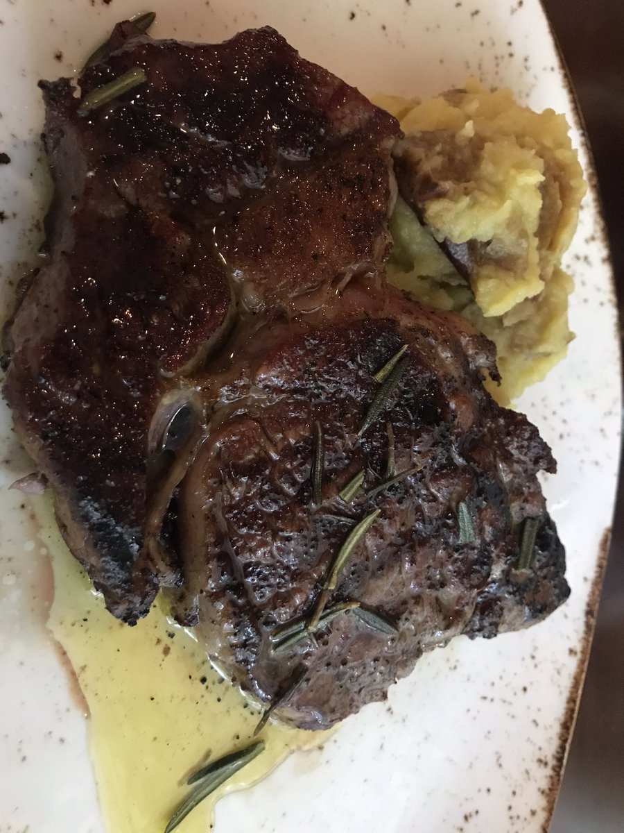 JSASUALUM's tweet photo. Highly recommend the 21-day aged @DemkotaRB ribeye w/ olive oil smashed potatoes for dinner and almond cake for dessert at @Il_Palio at @SienaHotel in Chapel Hill, NC. https://t.co/gUxRn7Tru6