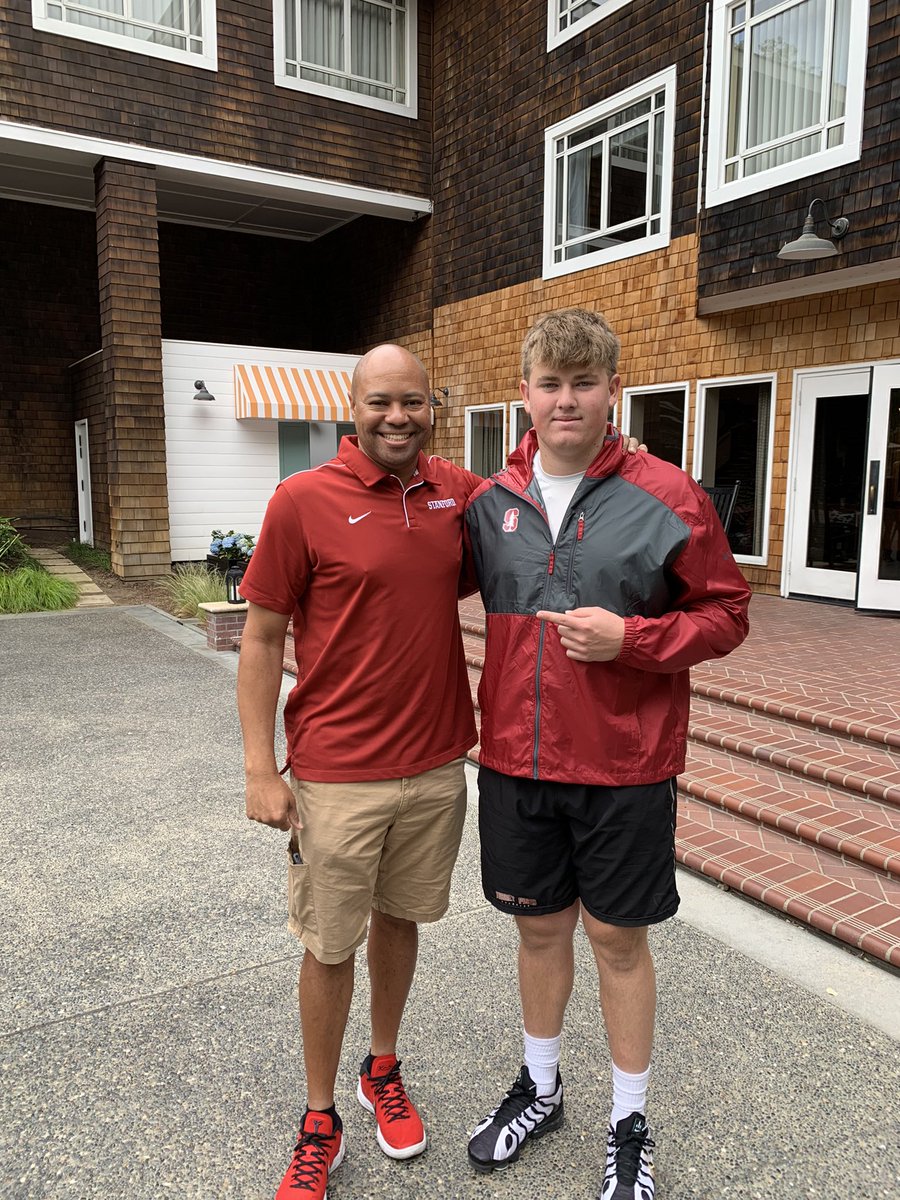 Zach Rowell 💫 tweet media