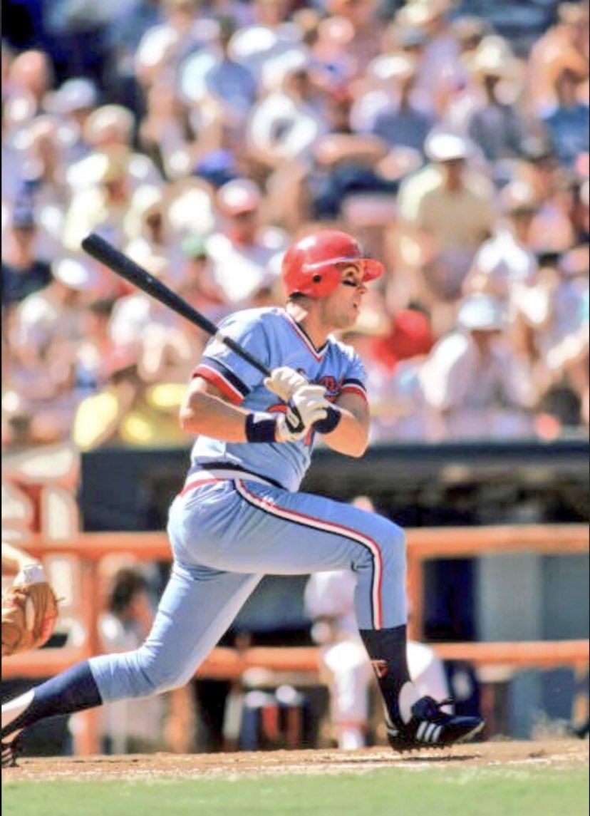 Kent Hrbek with those sweet #MNTwins  stirrups back in 1984.