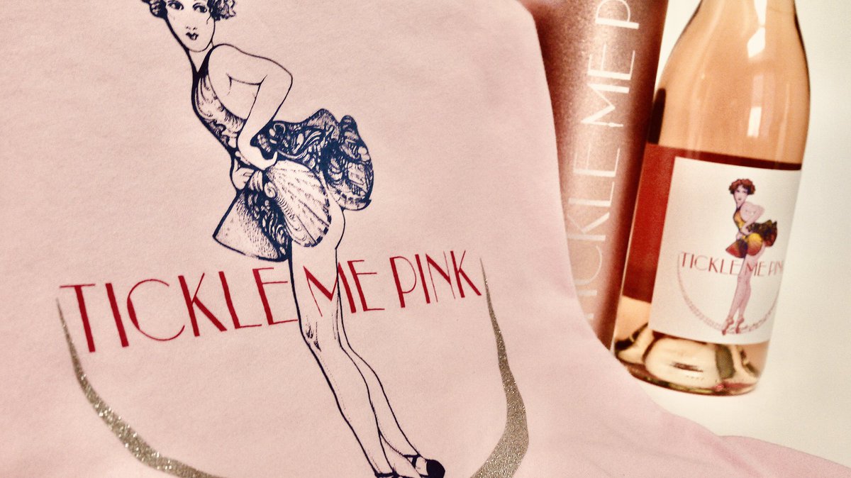 ipg_promo's tweet photo. Who doesn’t love pink? We’re fawning over the merch we recently did for @ScottHarveyWine Tickle Me Pink Rosé. Stop by their tasting room to pick up something for yourself! #nationalpinkday #rose #rosé #pink #pinkwine #ticklemepink #scottharveywines https://t.co/c5Lndqj3UY